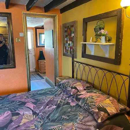 Yarm The Byre Sleeping 4 Next To Fox Covert Pub